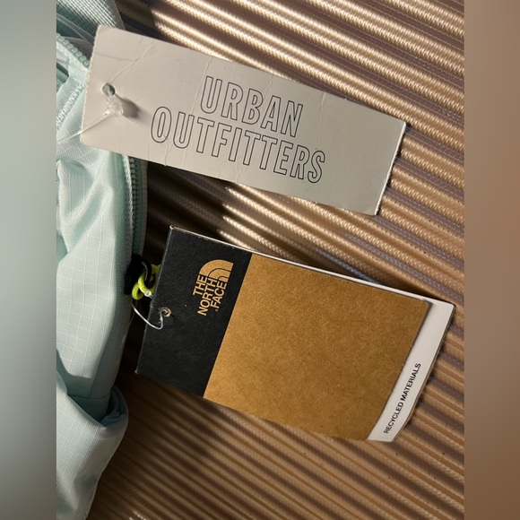 NWT The Northface skylight borealis backpack - Picture 7 of 7